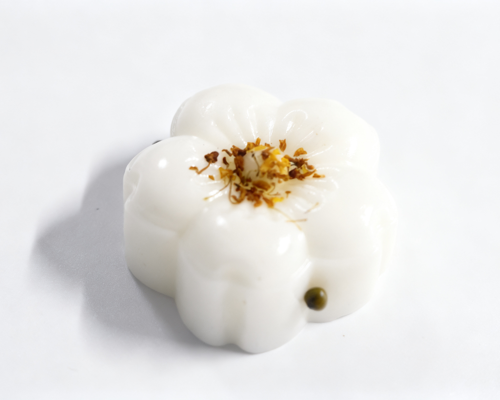 33g White Osmanthus Cake squishy
